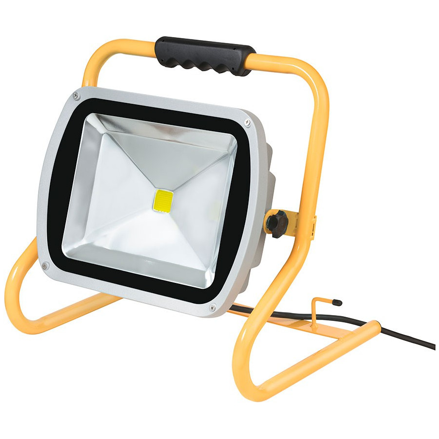 Projecteur LED Chip 80W portable IP65 - BRENNENSTUHL - 1171600125 Projecteur LED Chip 80W portable IP65 - BRENNENSTUHL - 1171600125